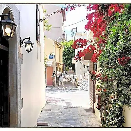 Ontas Traditional 3* Chania (Crete)