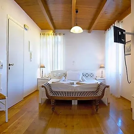 Ontas Traditional Hotel