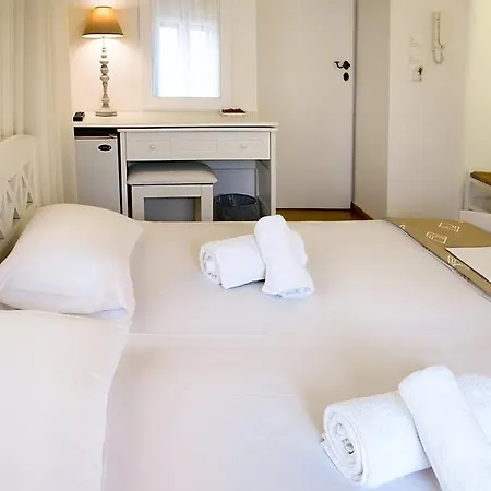 Ontas Traditional Hotel Chania (Crete)