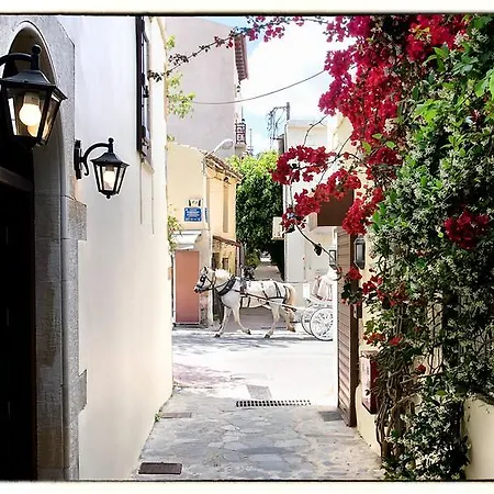 Ontas Traditional Hotel Chania (Crete)