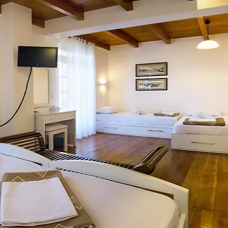 Ontas Traditional 3* Chania (Crete)