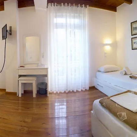 Ontas Traditional Hotel 3*