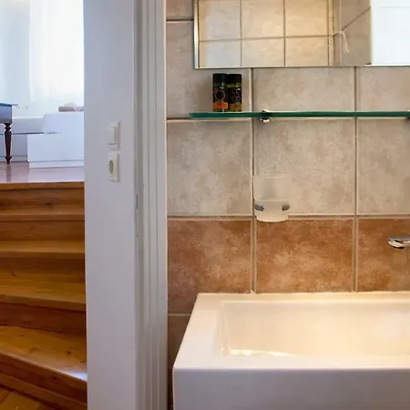 Ontas Traditional Hotel Chania (Crete)