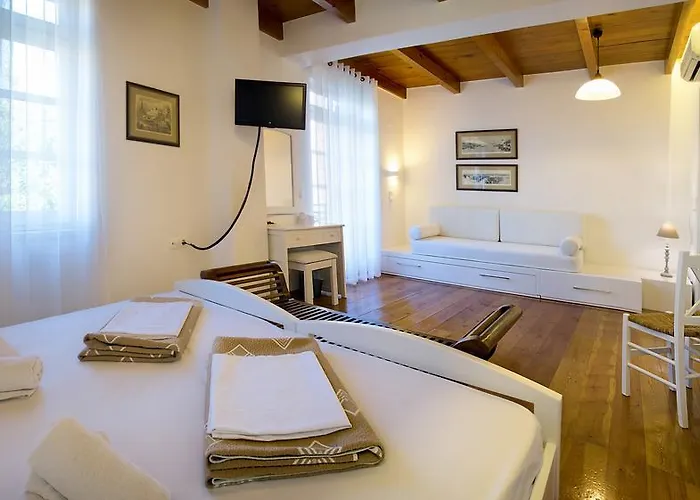 Ontas Traditional 3* Chania (Crete)