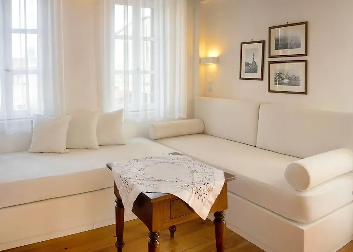 Ontas Traditional 3* Chania (Crete)