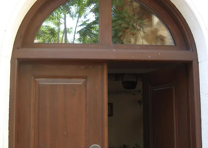 Ontas Traditional Hotel 3*